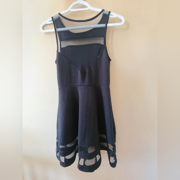 Monteau Black Party Dress - Picture 2 of 5